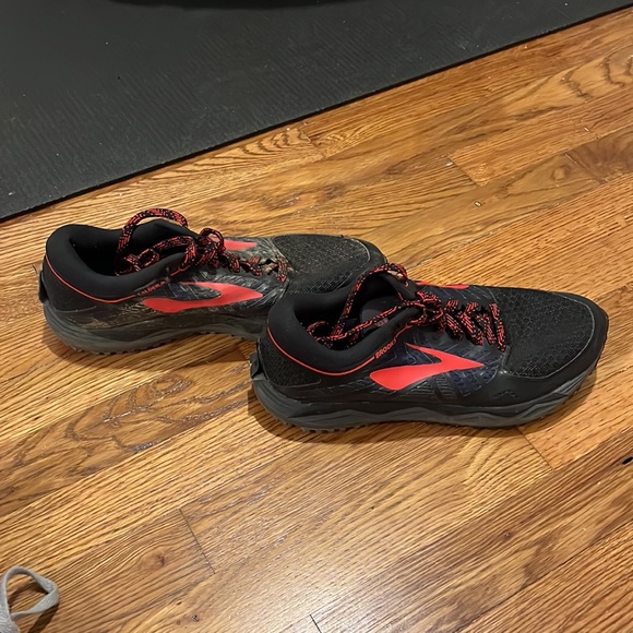 Brooks Trail-Running Shoes - 8 - Picture 4 of 4